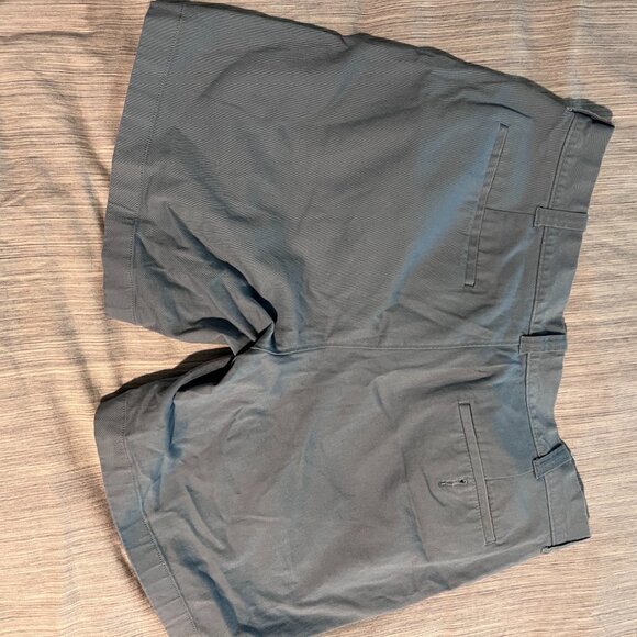 J.CREW 7" Inseam Shorts Blue - Picture 2 of 3